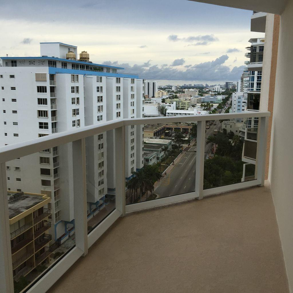 6423 Collins Avenue - Photo 5