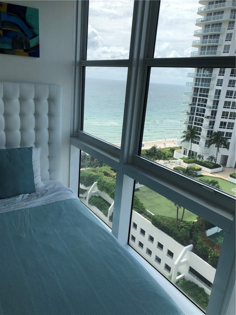 6423 Collins Avenue - Photo 41