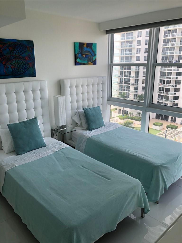 6423 Collins Avenue - Photo 42