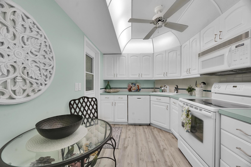 3492 Ne Causeway Boulevard - Photo 2