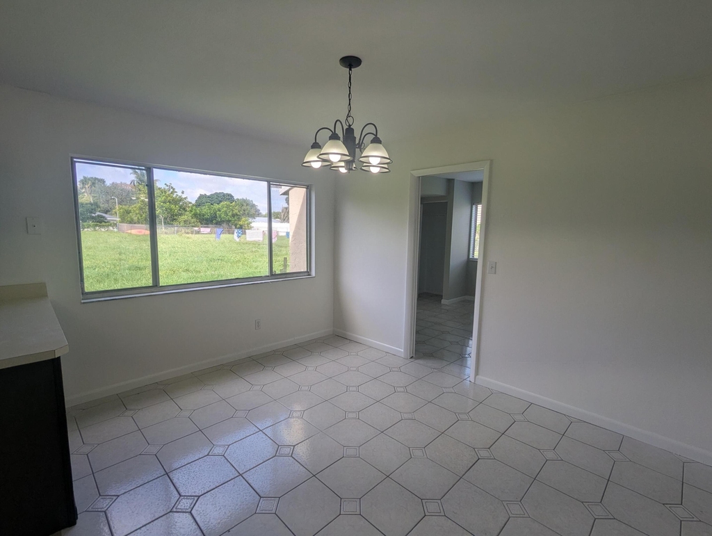 374 Sw Eastport Circle - Photo 3