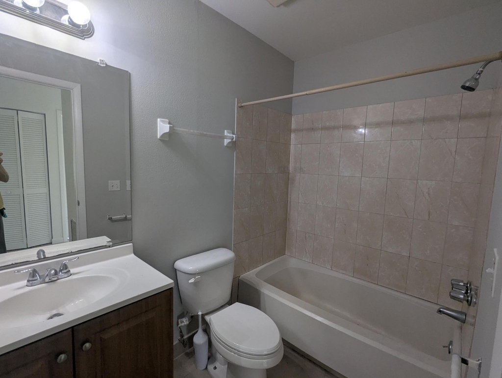 374 Sw Eastport Circle - Photo 9