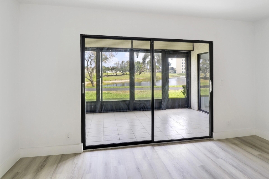 7270 Ashford Place - Photo 14