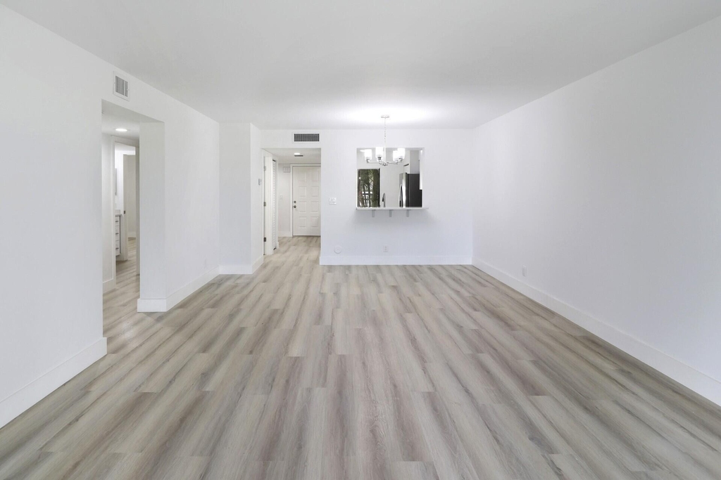 7270 Ashford Place - Photo 10