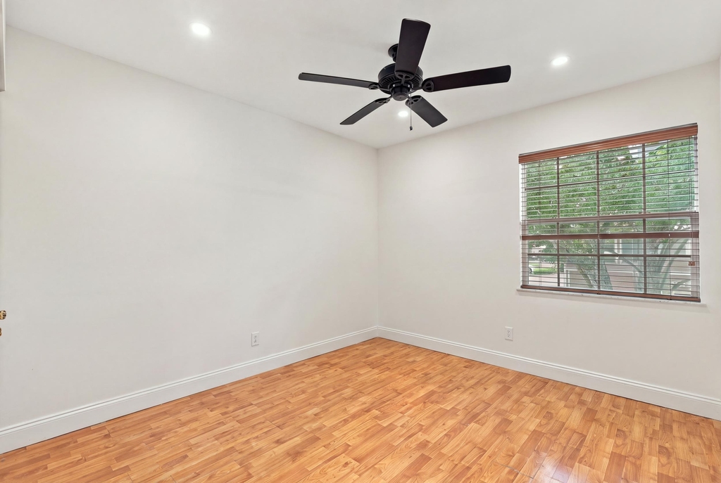 5406 214th Court S - Photo 31