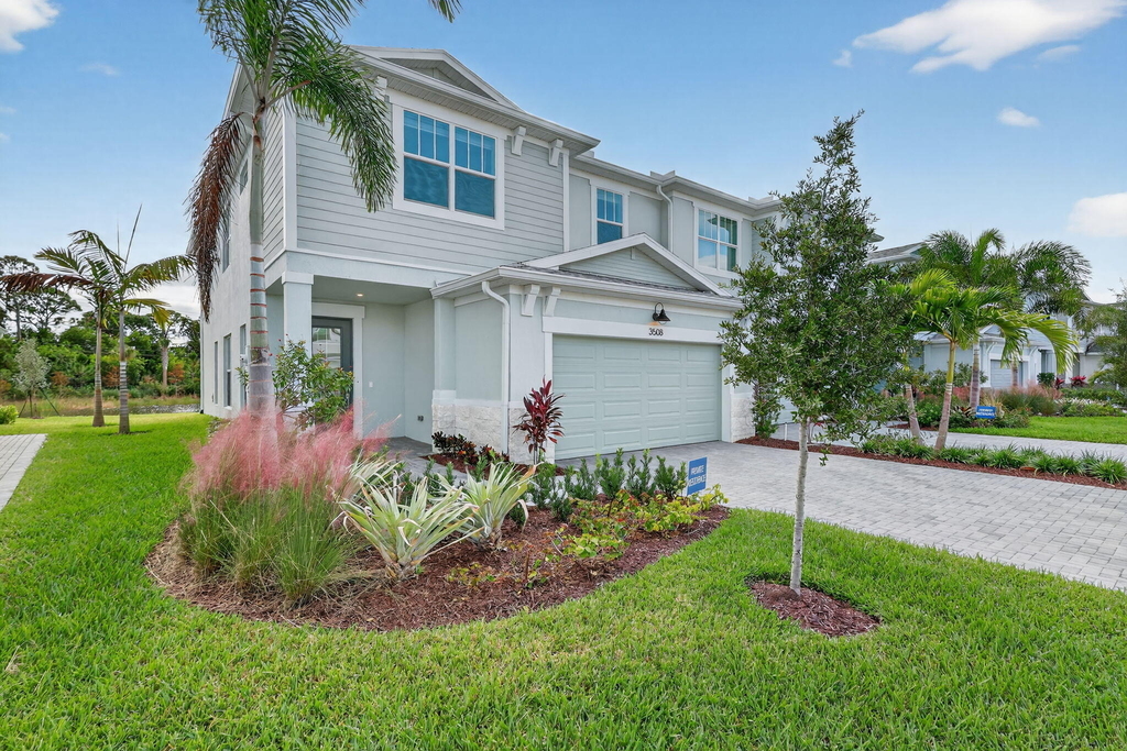 3508 Nw Solange Court - Photo 1