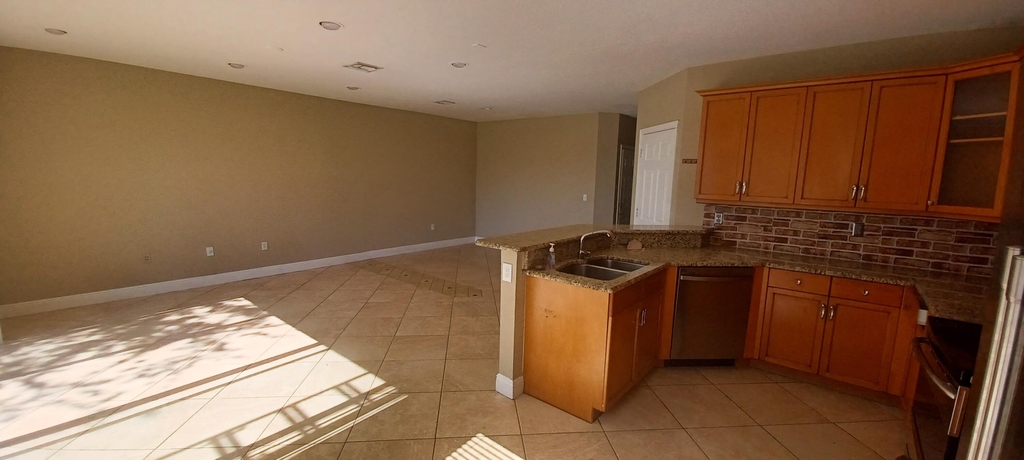 4715 Sw 164th Avenue - Photo 4