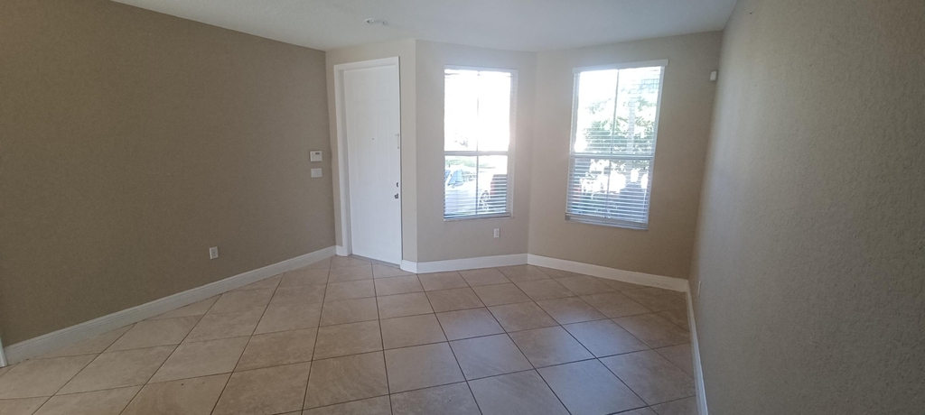 4715 Sw 164th Avenue - Photo 2
