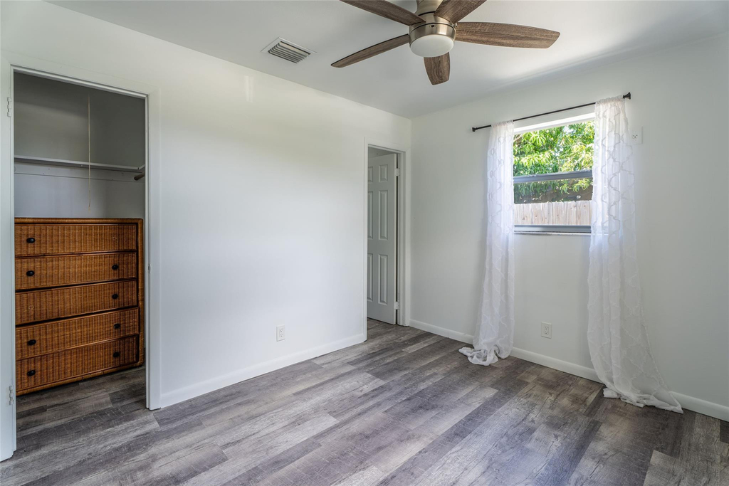 12053 Colony Avenue - Photo 12