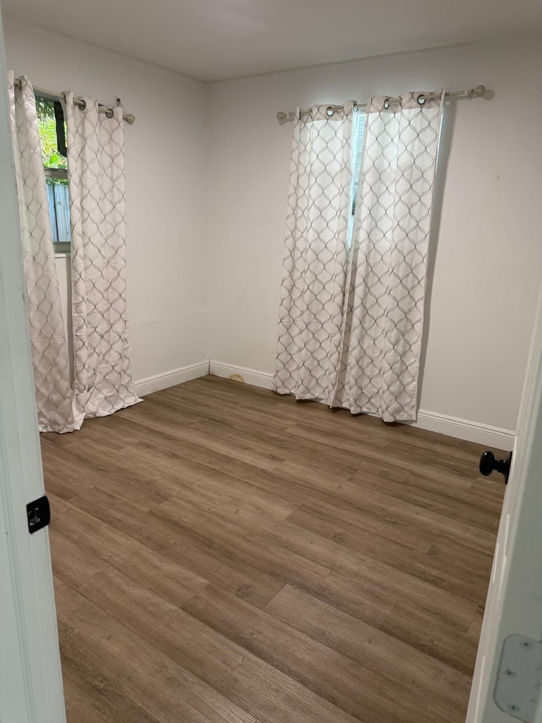 12053 Colony Avenue - Photo 15