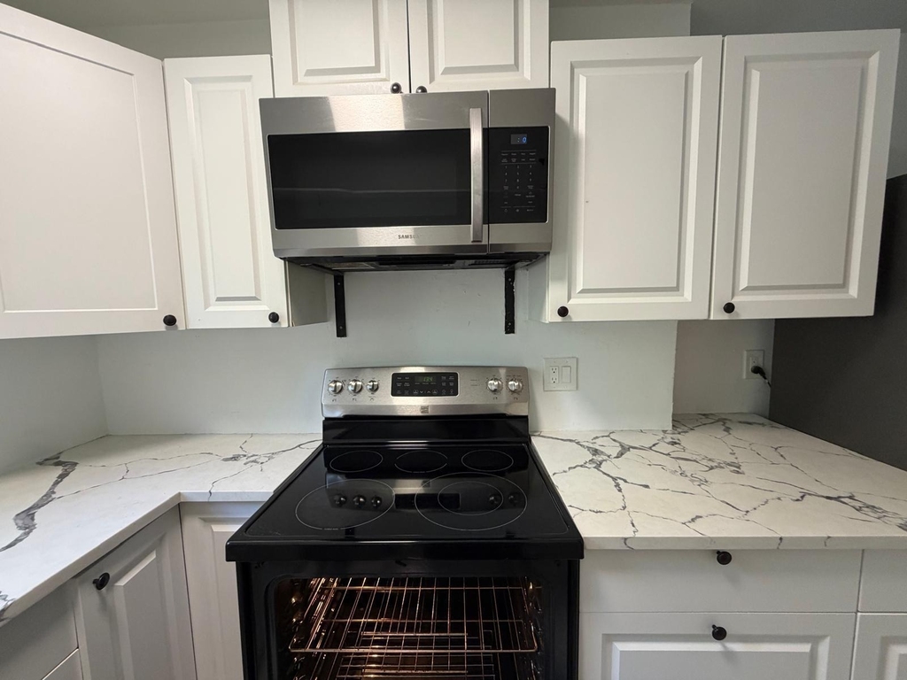 12053 Colony Avenue - Photo 9