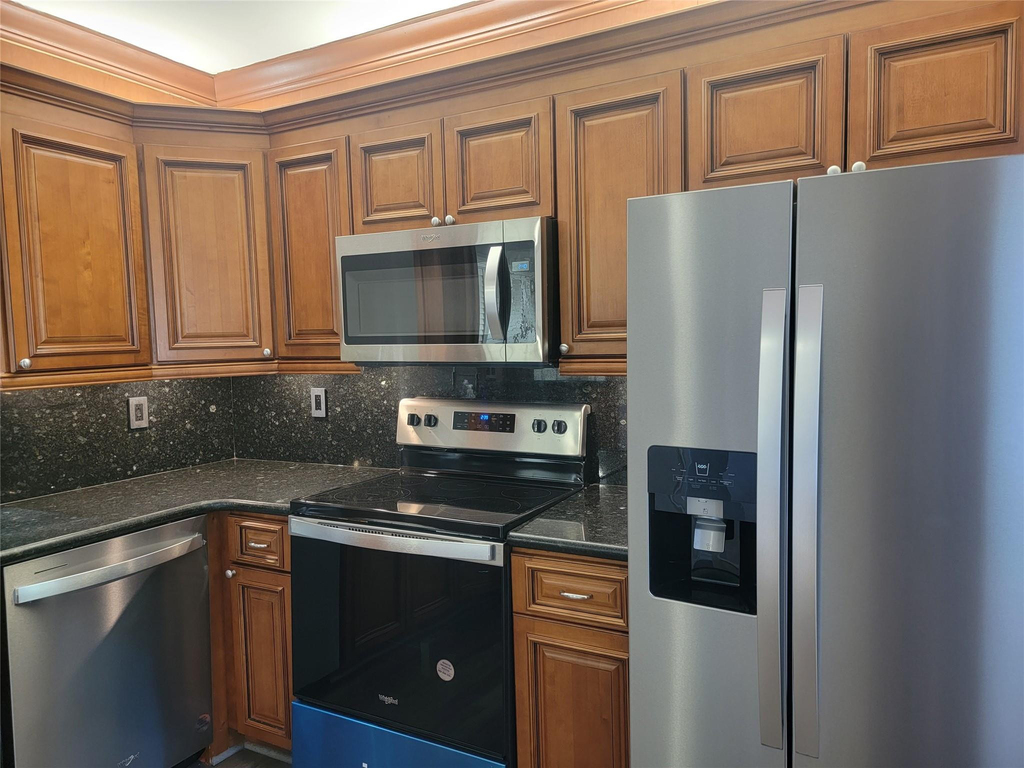 1001 Se 6th Avenue - Photo 7