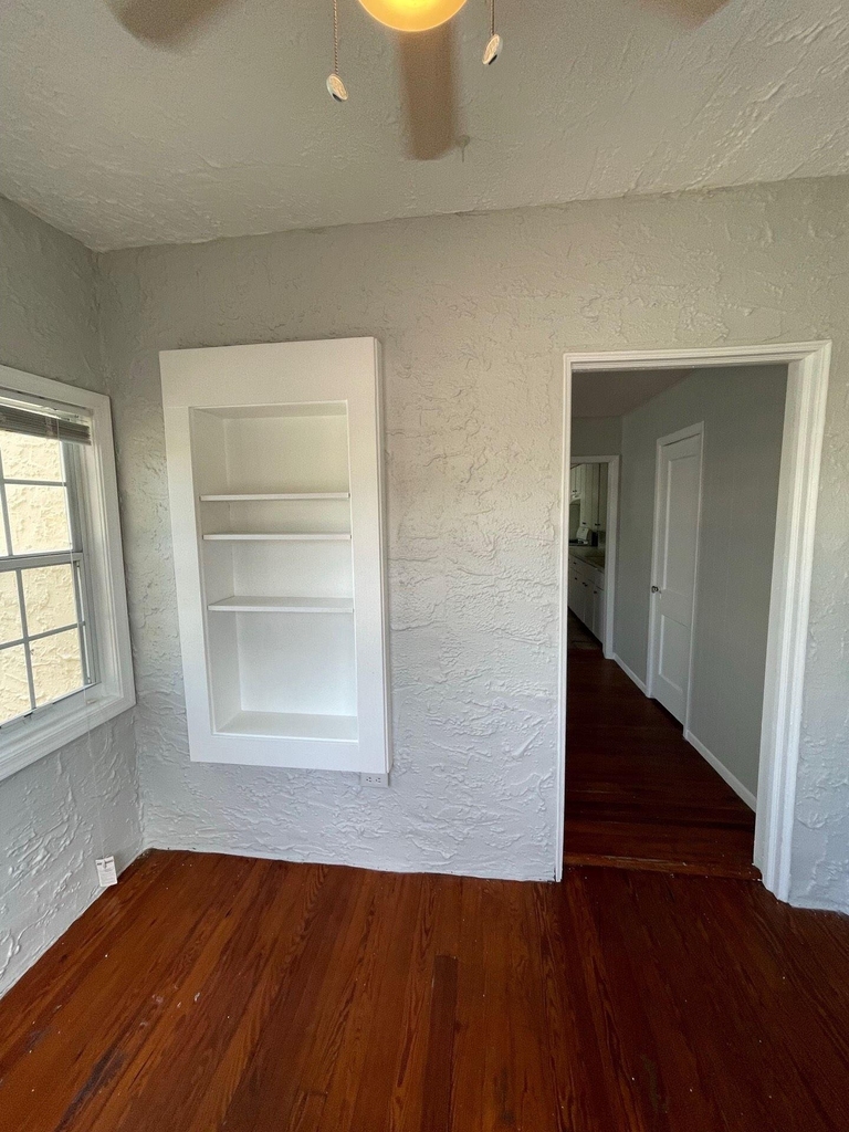736 Omar Road - Photo 4