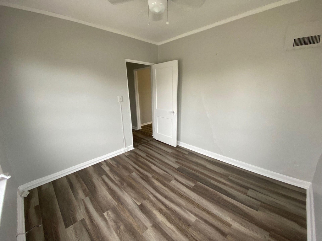 736 Omar Road - Photo 6