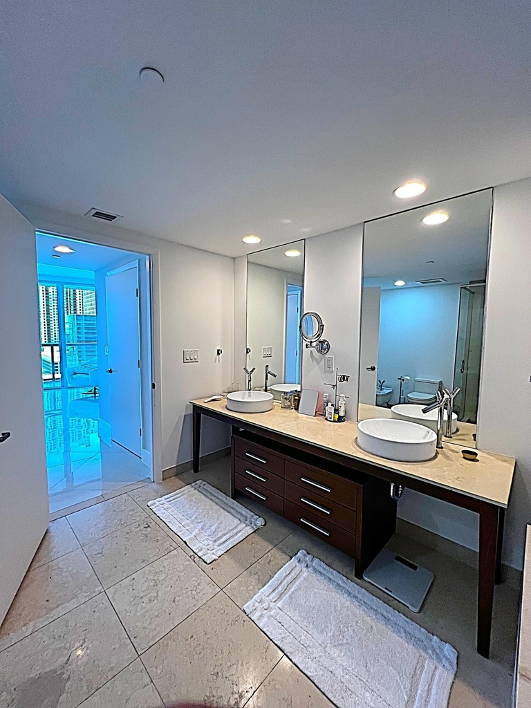 495 Brickell Avenue - Photo 5