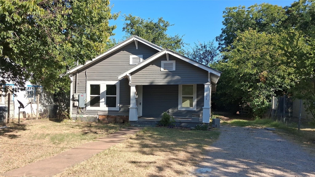 1224 Frost Avenue - Photo 0