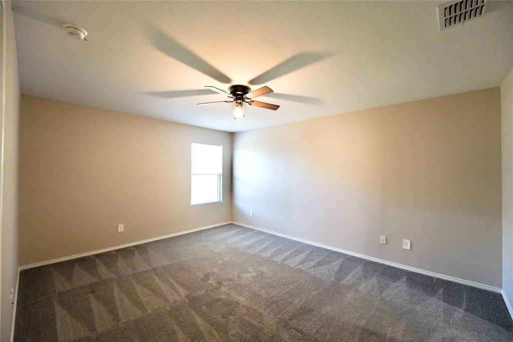 2921 Bronte Boulevard - Photo 6