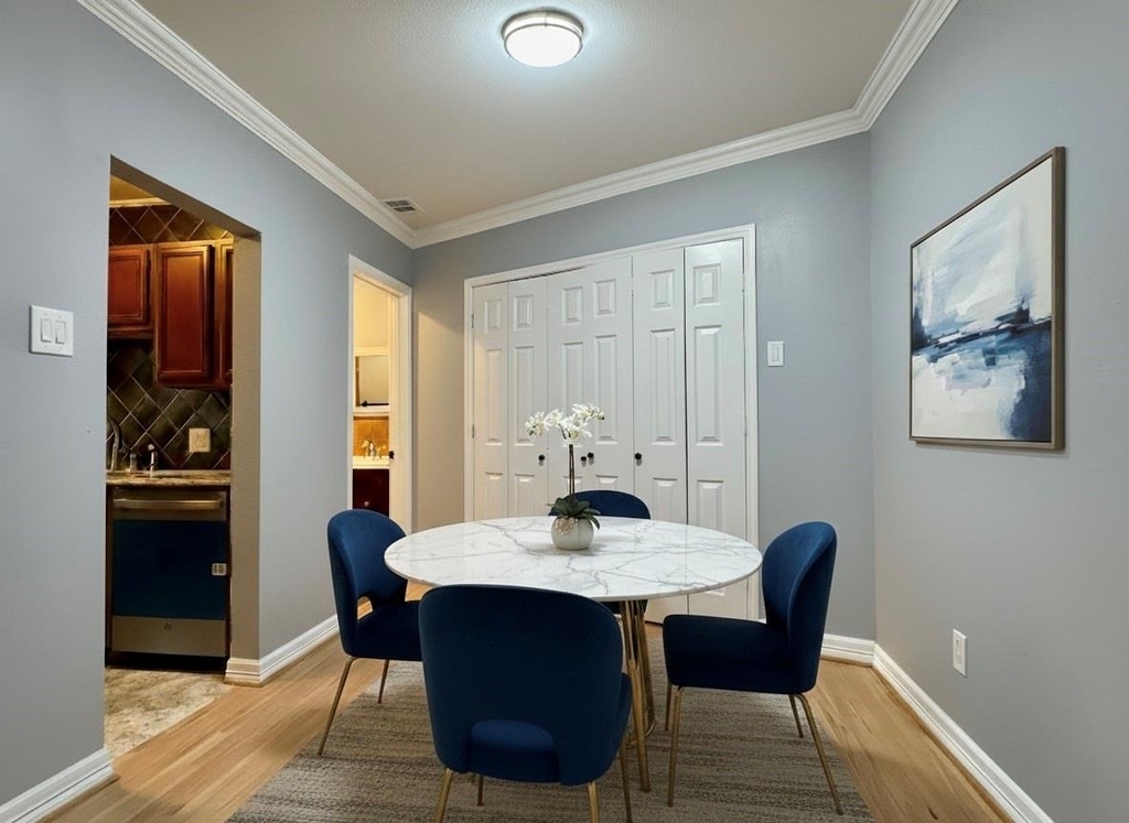 6006 Worth Street - Photo 4