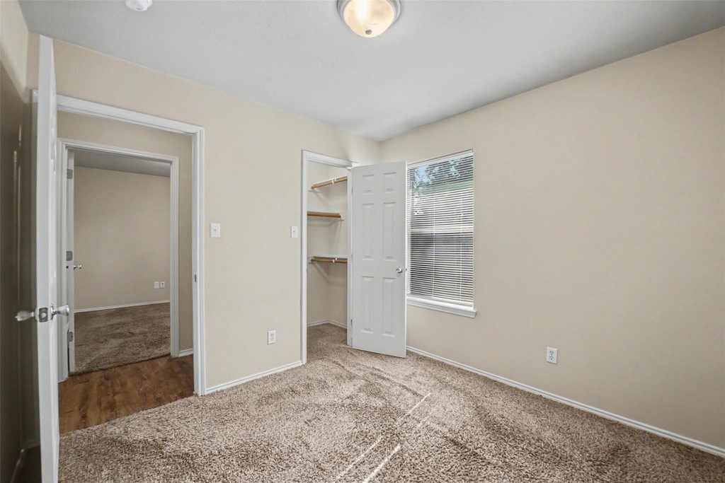 8028 Tanner Avenue - Photo 11