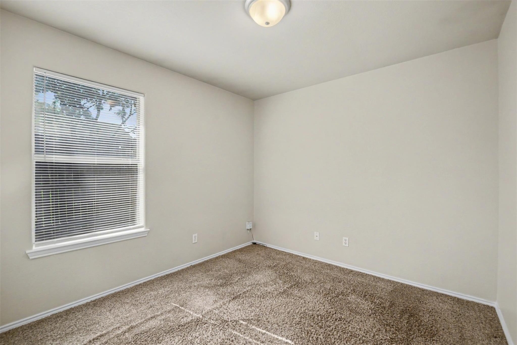 8028 Tanner Avenue - Photo 10