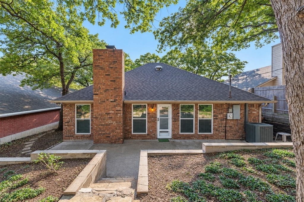 4916 Canberra Lane - Photo 18