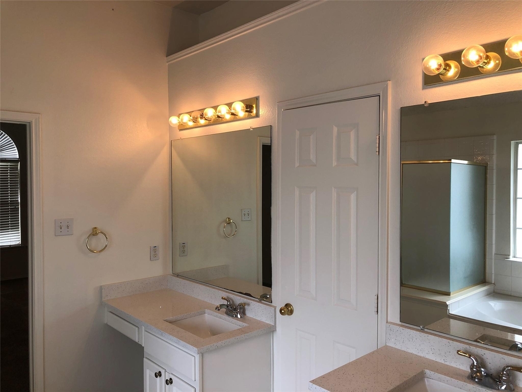 9505 Sean Drive - Photo 12