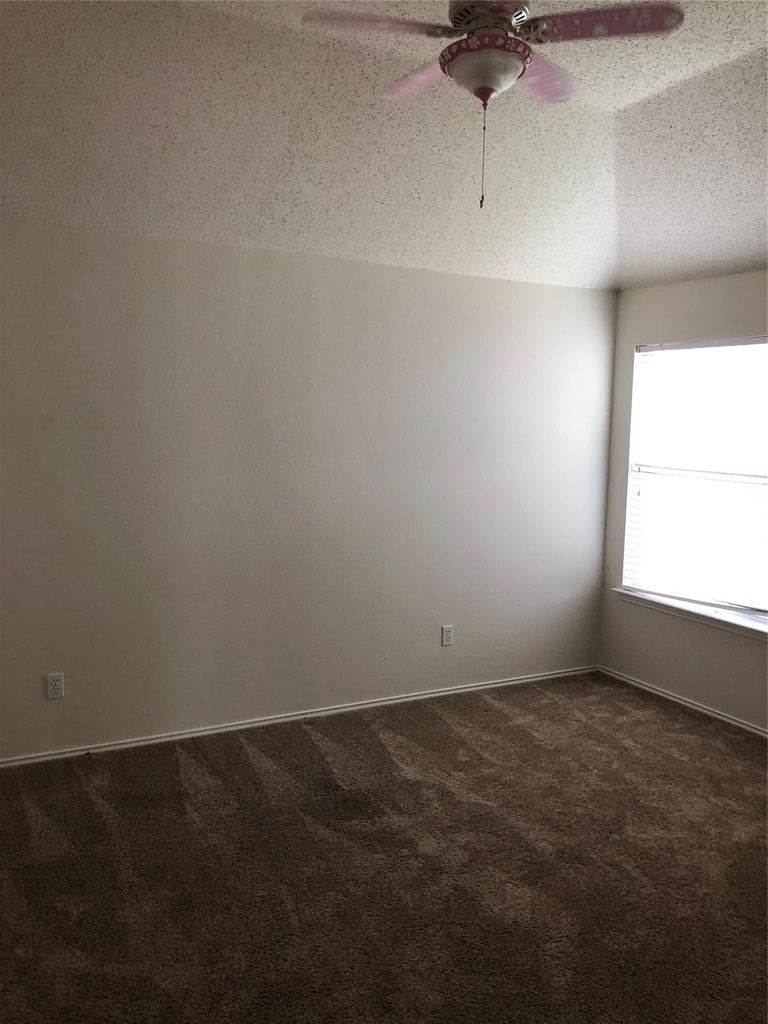 9505 Sean Drive - Photo 8