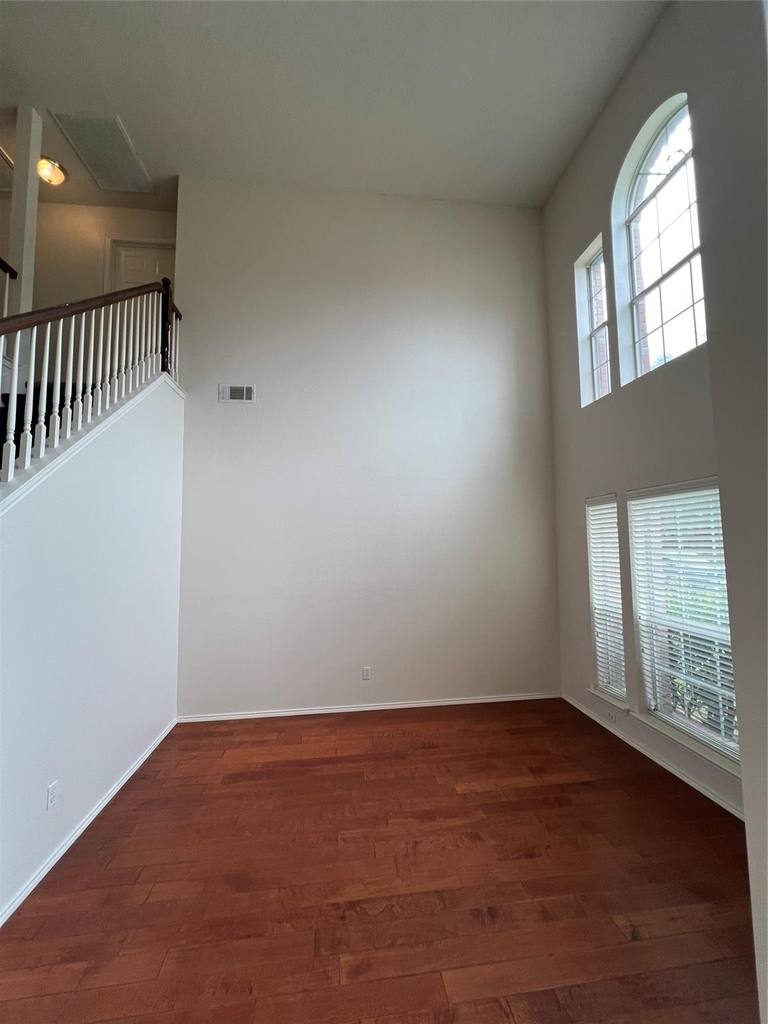 9505 Sean Drive - Photo 1