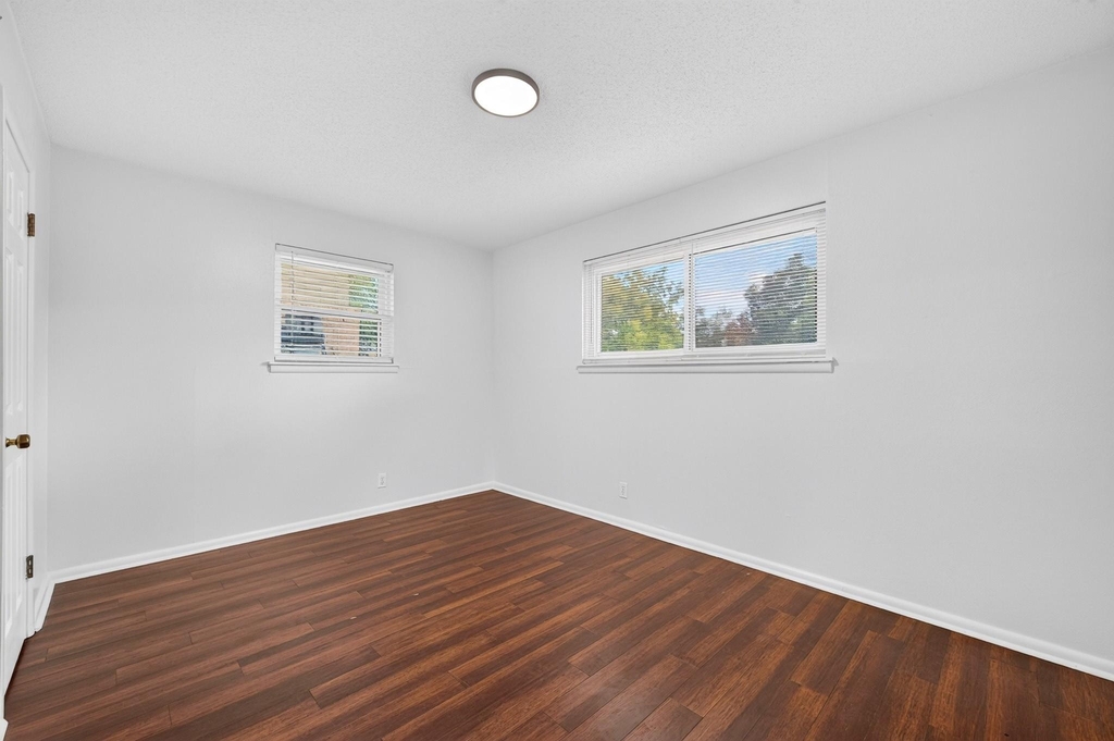 7005 Oakland Lane - Photo 13
