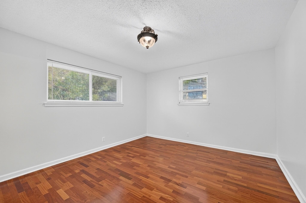 7005 Oakland Lane - Photo 15