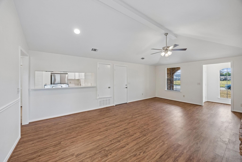 1613 19th Street - Photo 8
