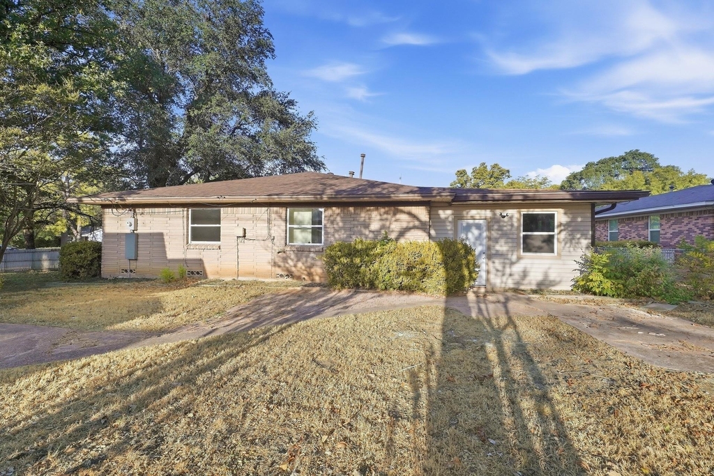 2002 Shawnee Street - Photo 14