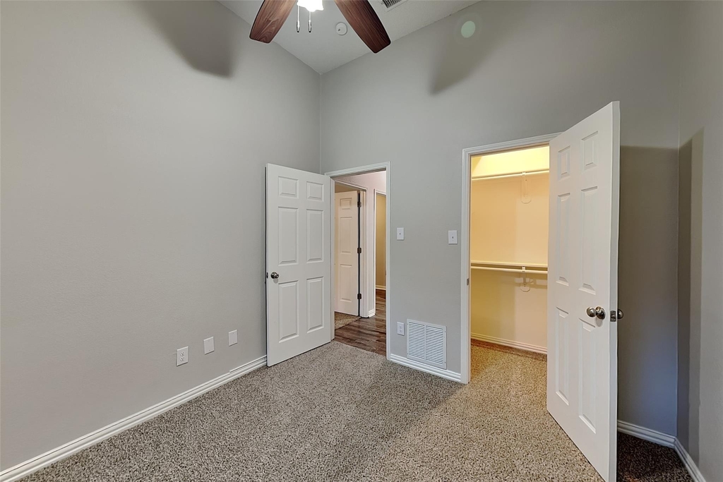 1705 Bershire Court - Photo 15