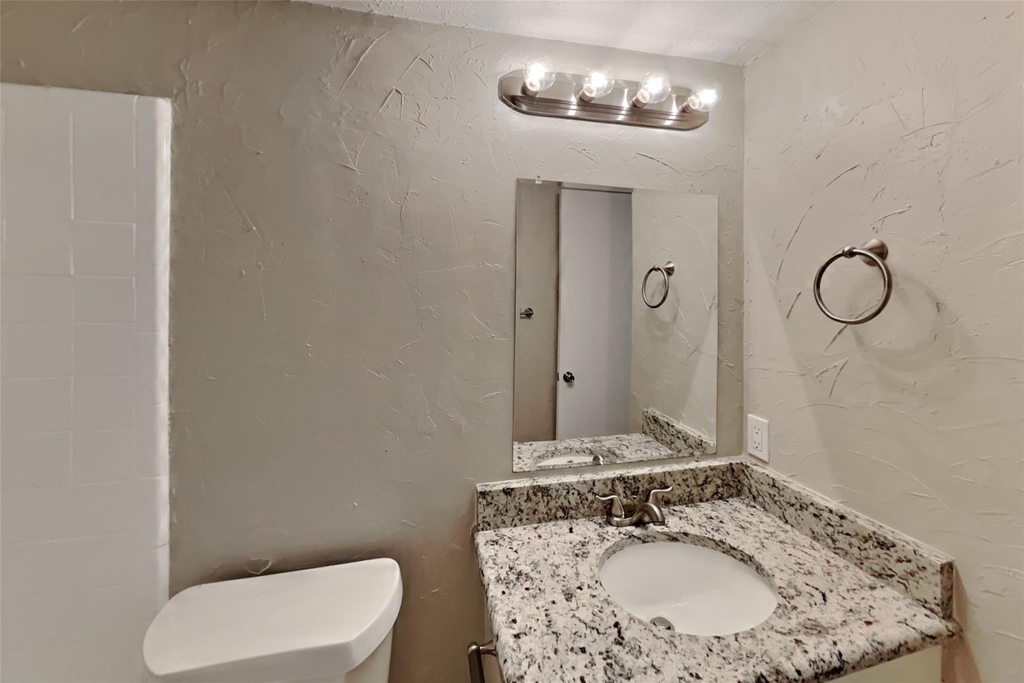 1528 Jabbet Drive - Photo 14