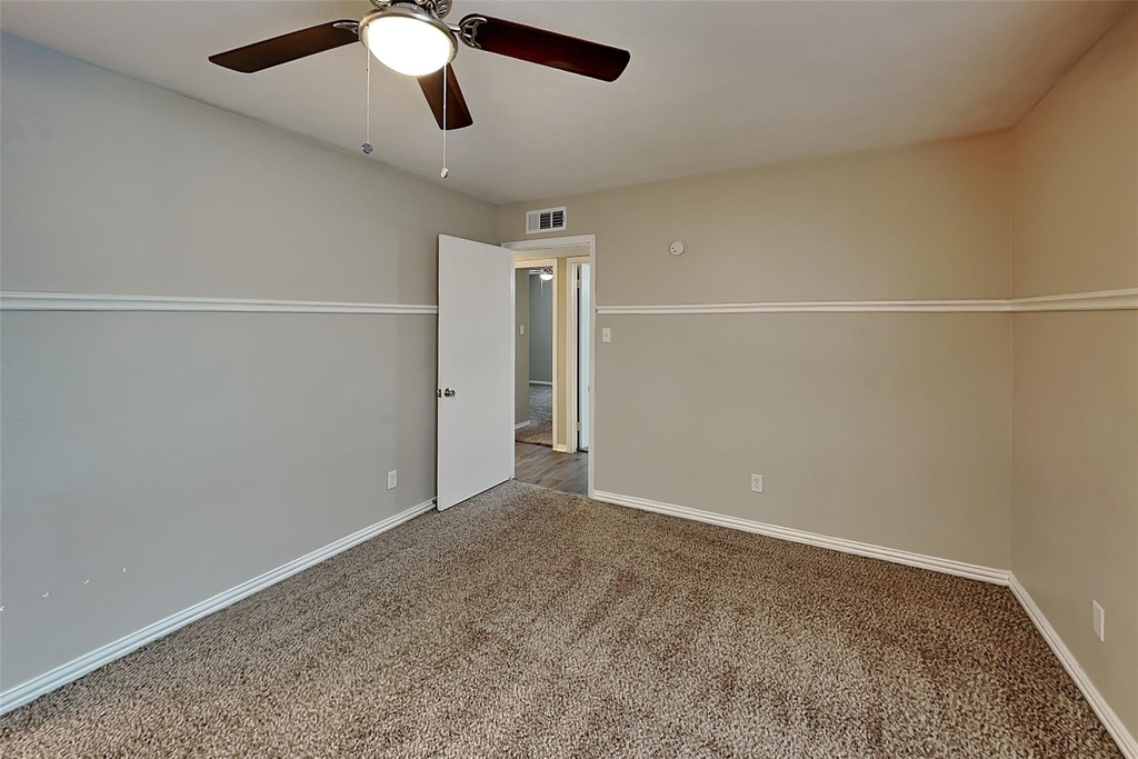 1528 Jabbet Drive - Photo 6