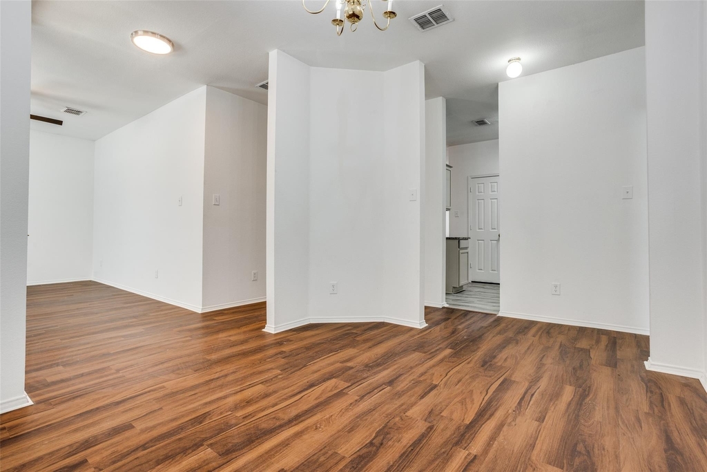 4021 Carrington Drive - Photo 6