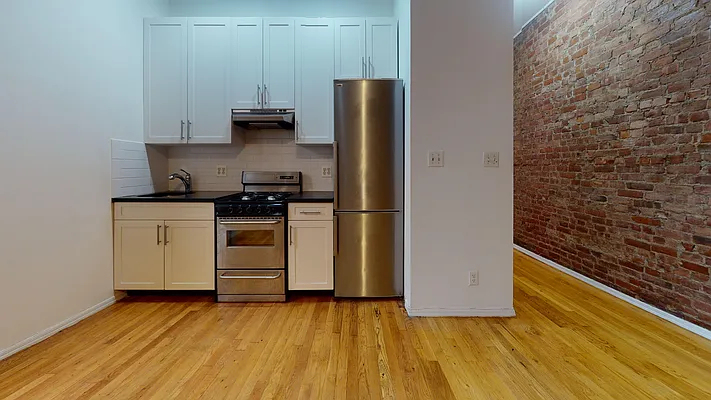 1297 Lexington Avenue - Photo 0