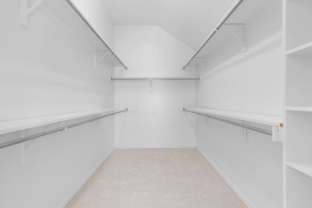 8200 Watson Road - Photo 26