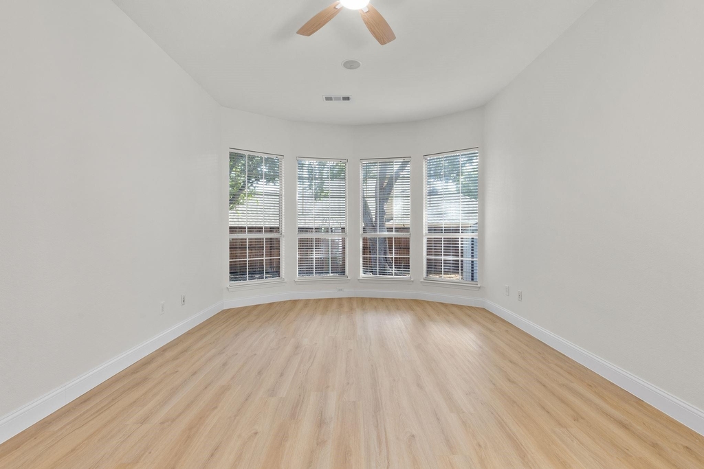 8200 Watson Road - Photo 22