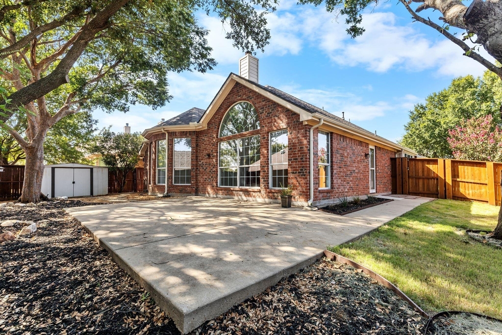 8200 Watson Road - Photo 33