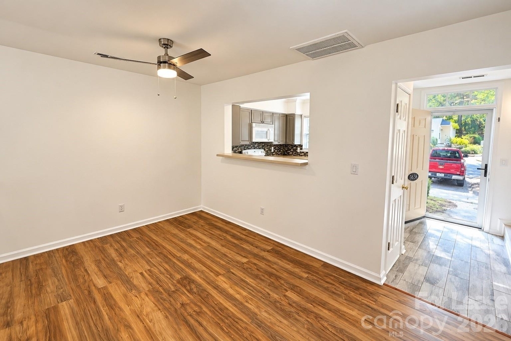 3636 Melrose Cottage Drive - Photo 7