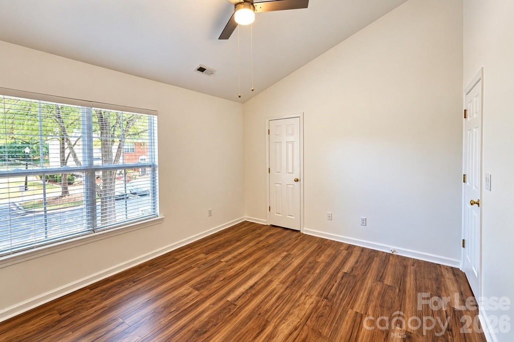 3636 Melrose Cottage Drive - Photo 15