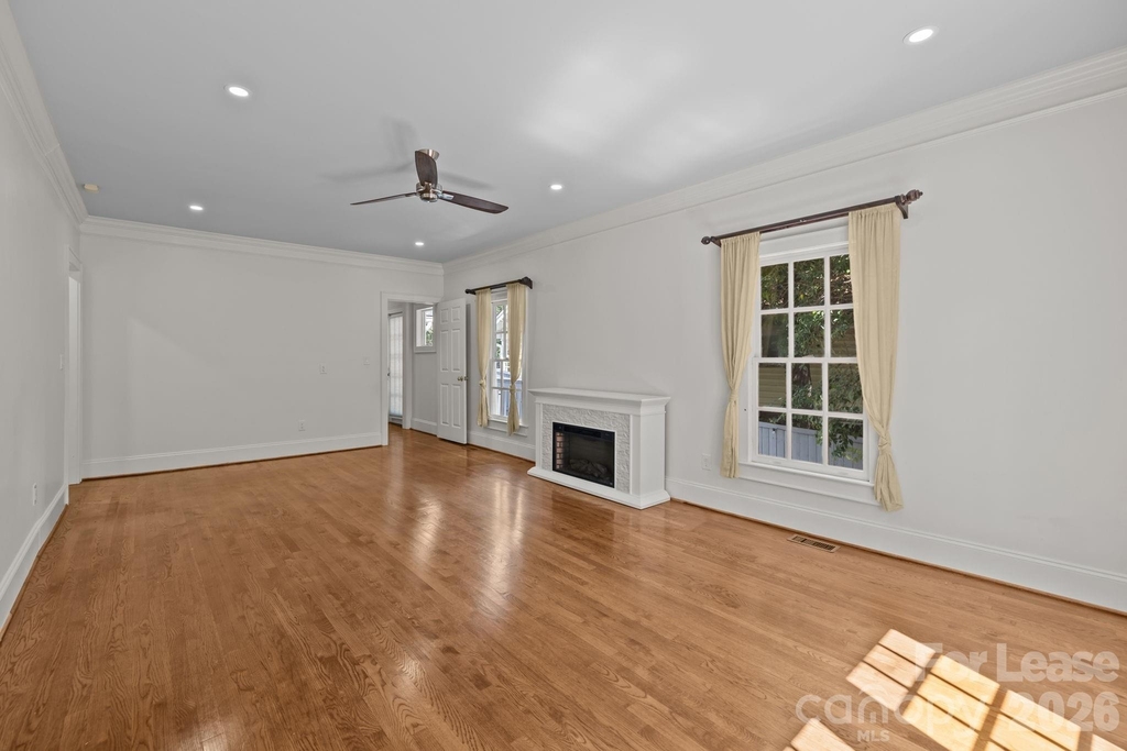 1705 Fountain View - Photo 25