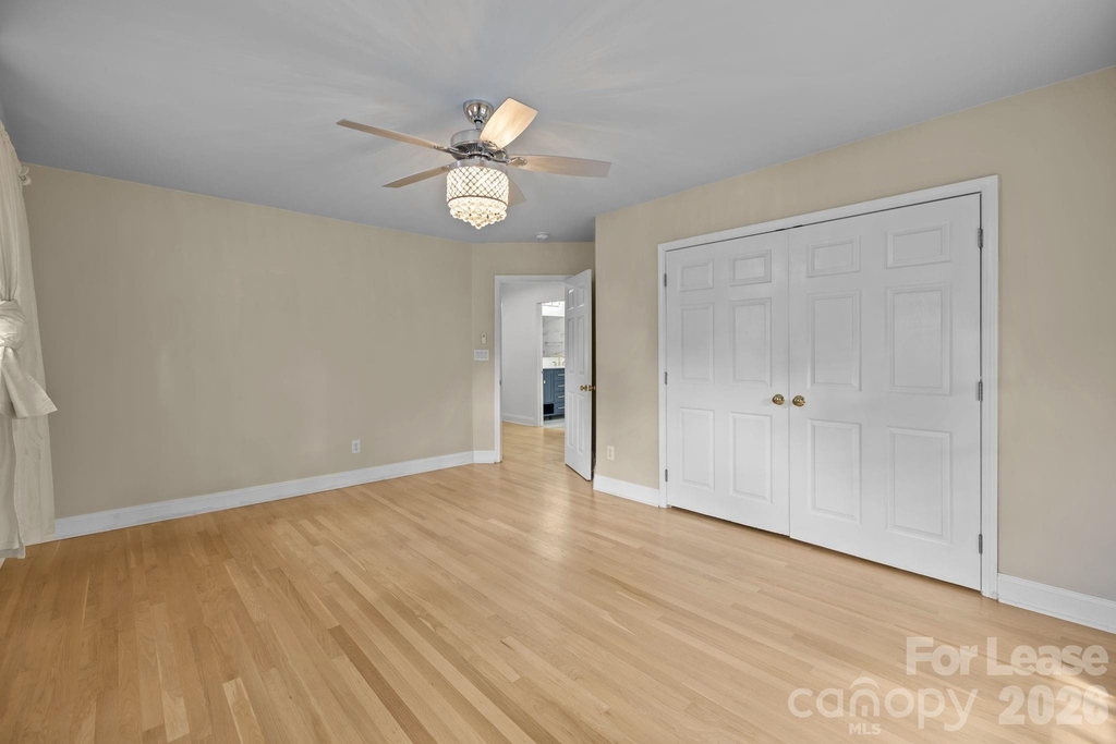 1705 Fountain View - Photo 27