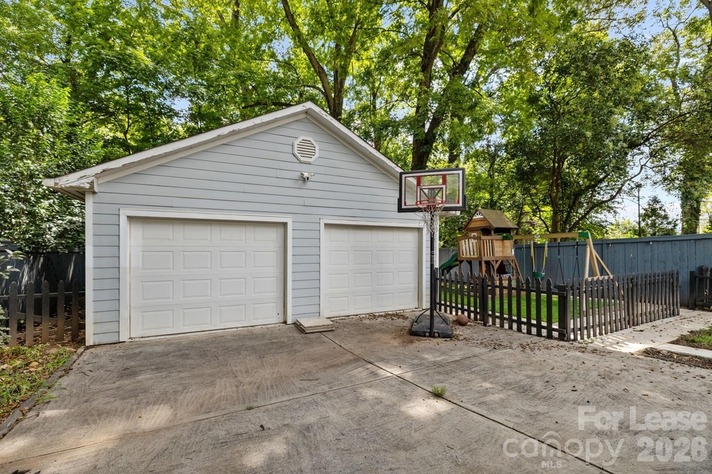 1705 Fountain View - Photo 32