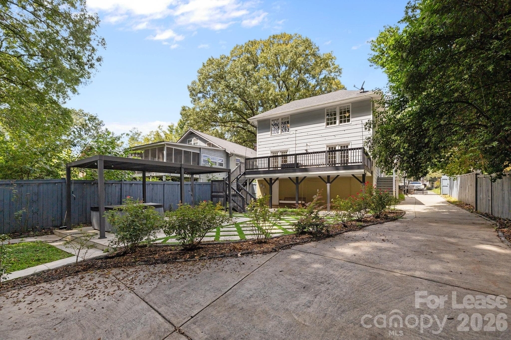 1705 Fountain View - Photo 37