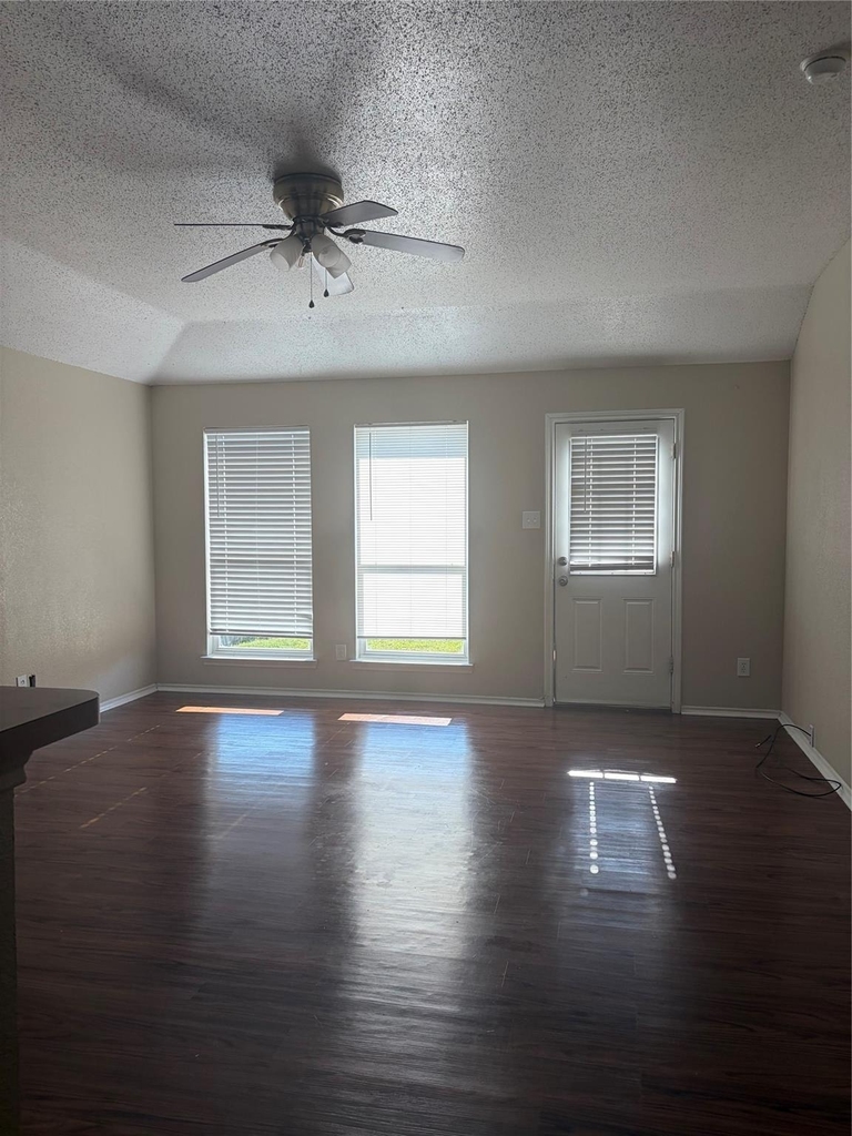6506 Ashland Drive - Photo 4