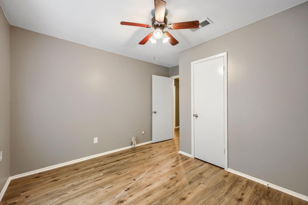 22 E Townhouse Lane - Photo 9