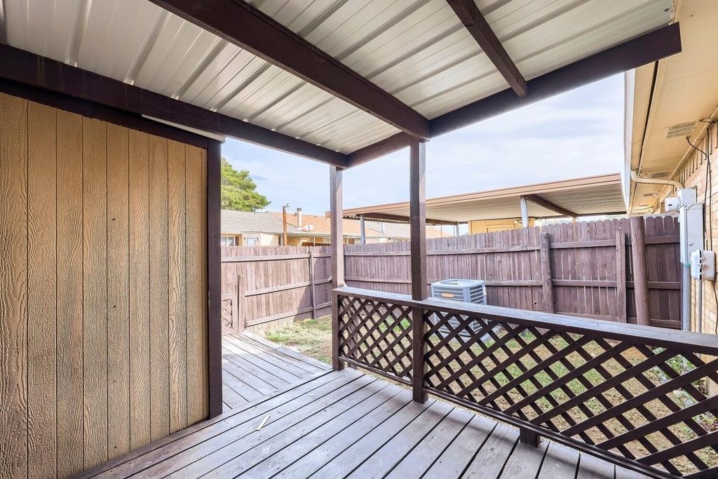 22 E Townhouse Lane - Photo 15