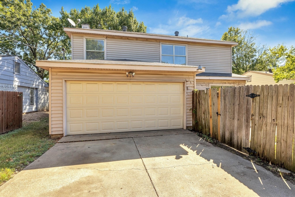 919 Sumac Drive - Photo 19